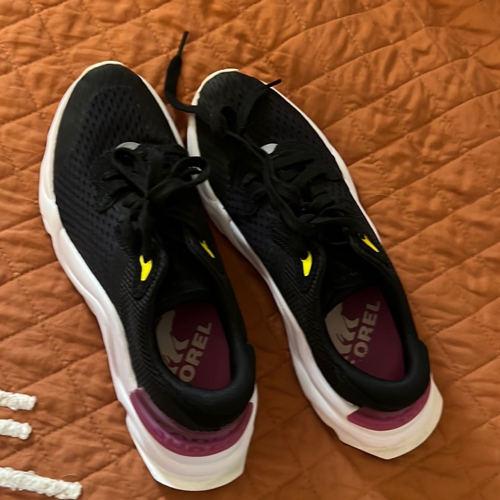 Sorel sneakers